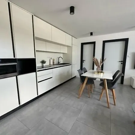 Suteren U Harryho Pottera Apartment *